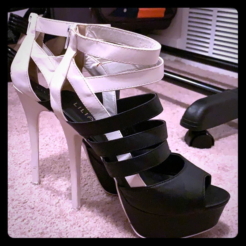 Liliana black and white platform heel